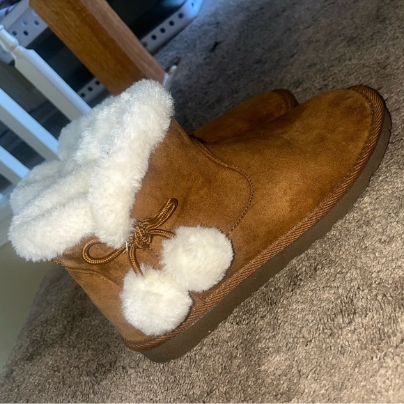 🎉 HOST PICK 🎉 Women’s Arizona Jean Co. Memory Foam Chestnut Ankle Booties-Size 7 - Picture 5 of 13